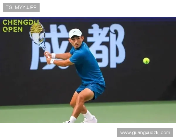 网球商竣程轻松备战期待全力以赴展现巅峰竞技状态