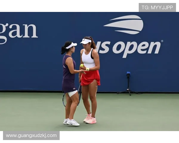 徐一璠杨钊煊女双鏖战遭逆转最终遗憾无缘中网八强席位争夺赛场