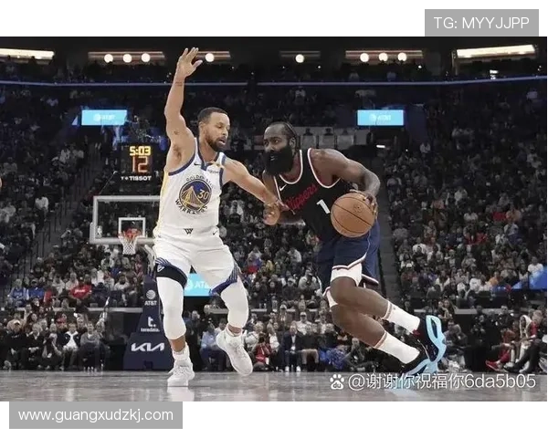 哈登主场揭幕战狂砍三十分七篮板七助攻感受无与伦比的激情与荣耀