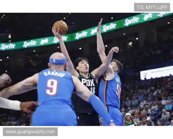 开拓者小阵容展现锋线运动潜力小杨登场时间或将缩减